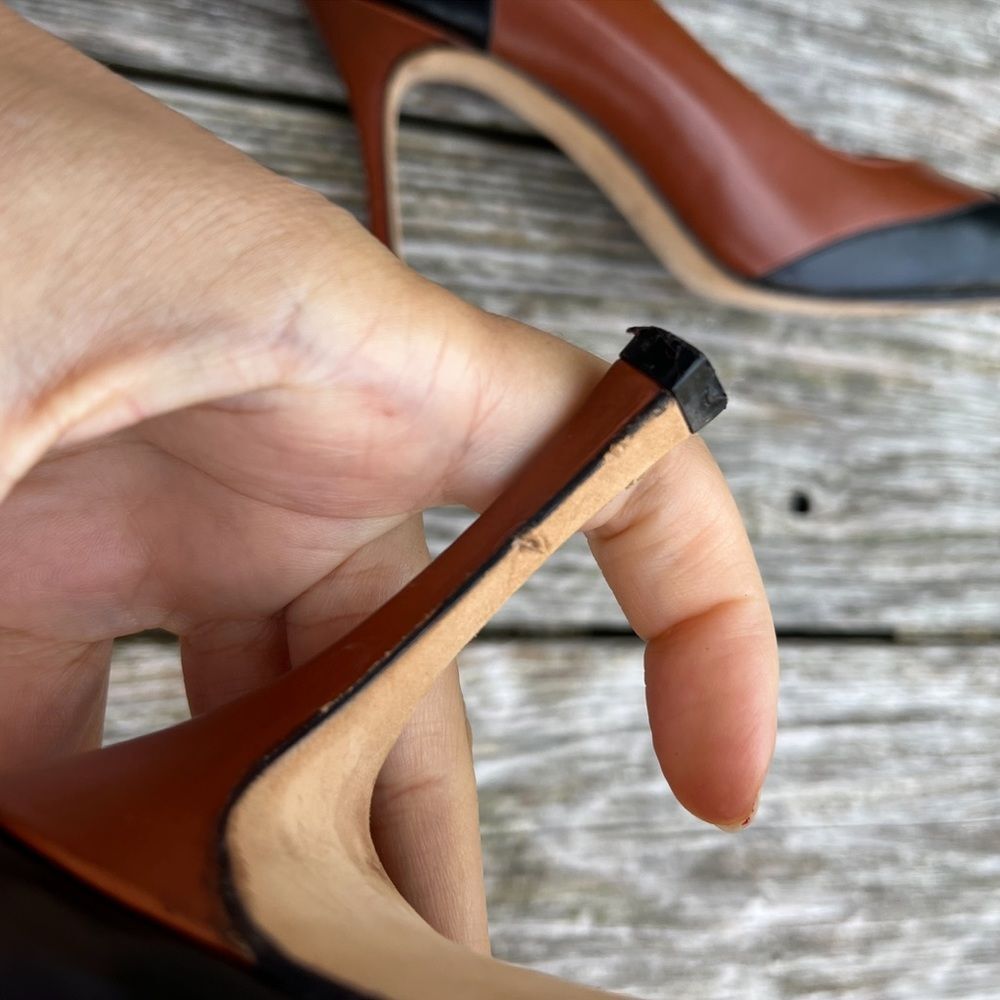 Manolo Blahnik Colorblock Leather Pumps in Black and Cognac Brown 37.5 - Picture 15 of 15